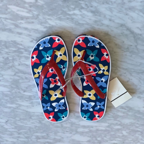 MC Mens Floral Flip Flops main image 0